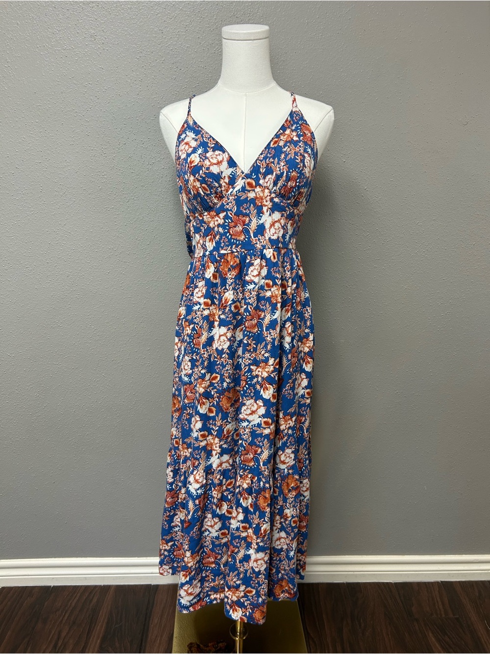 Japna Women’s Blue Floral Full Length Dress. Size M